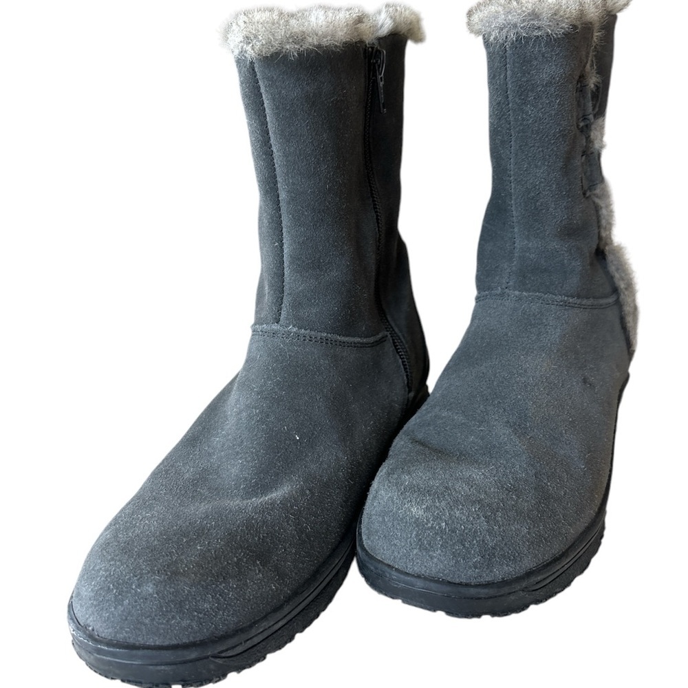 🌸Minnetonka Gray Winter & Rain Boots with Suede Material and Furry Lining